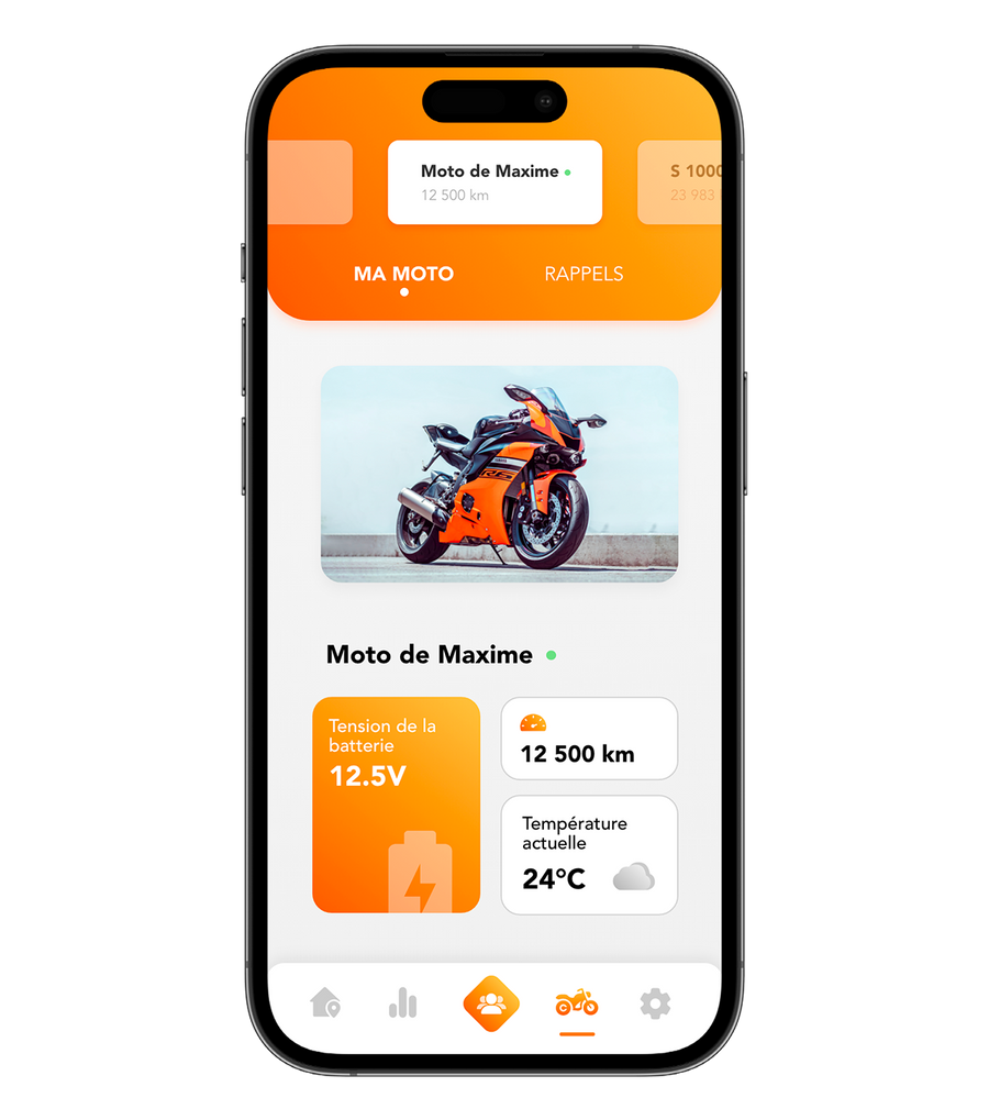 Écran de l'application : information sur la moto avec tension de la batterie, les kilomètres parcourues et la température