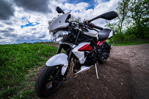 Une alarme moto sur smartphone pour Triumph