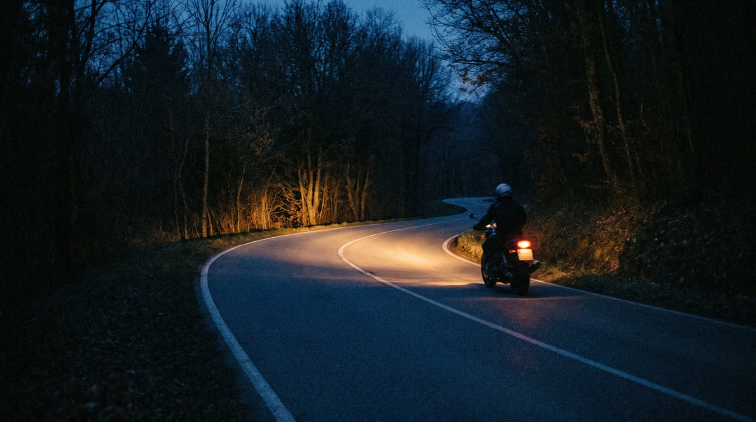 Comment Fonctionnent les Feux Adaptatifs Moto